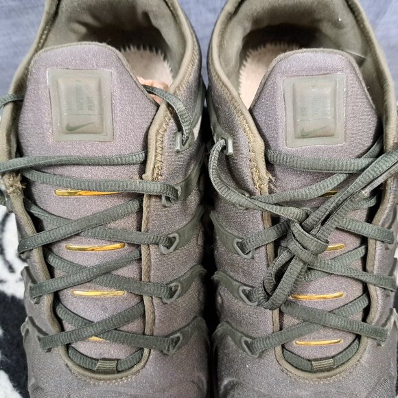 % Size 11 Nike Air VaporMax Plus Men Green and Gold Shoes 924453-300 A55 main image 7